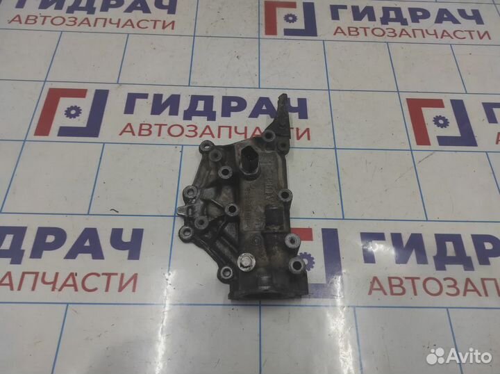 Корпус термостата Nissan Almera (G15) 11061-00Q1C