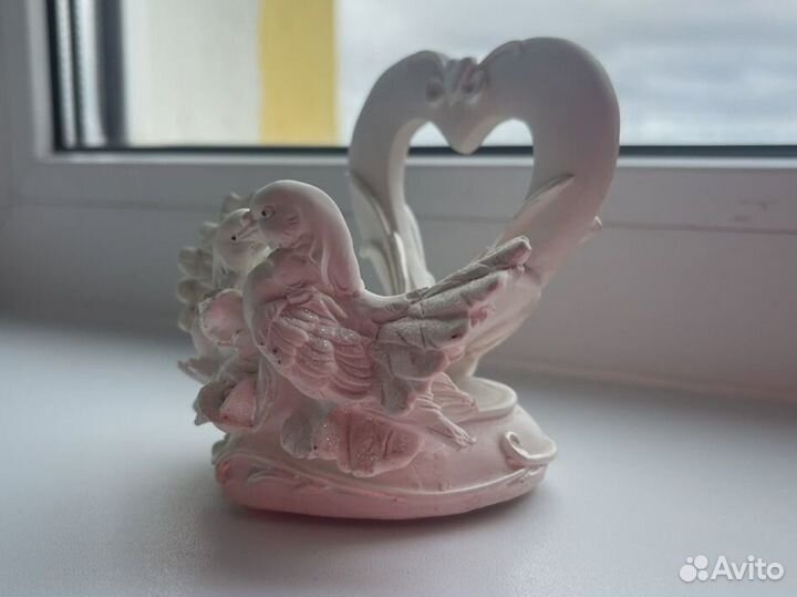 Статуэтка голуби