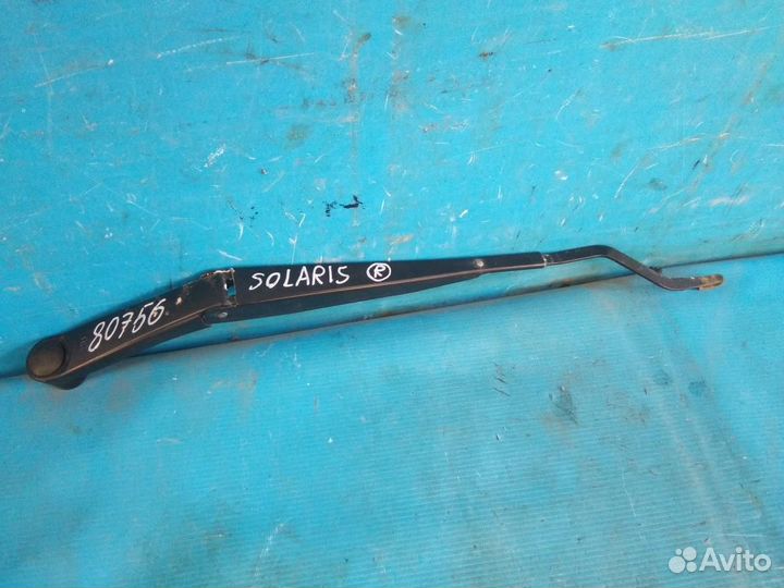 Поводок стеклоочистителя передний правый Hyundai S