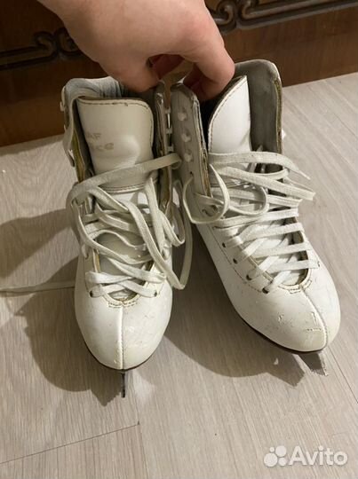 Коньки для фигурного катания