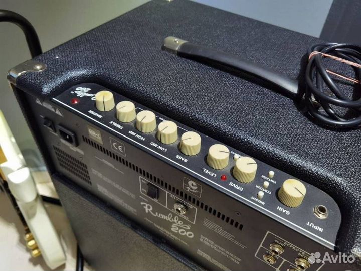 Fender 200 Combo V3 200 Вт Комбоусилитель Бас