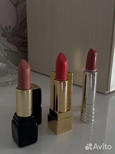 Помады в ассортименте