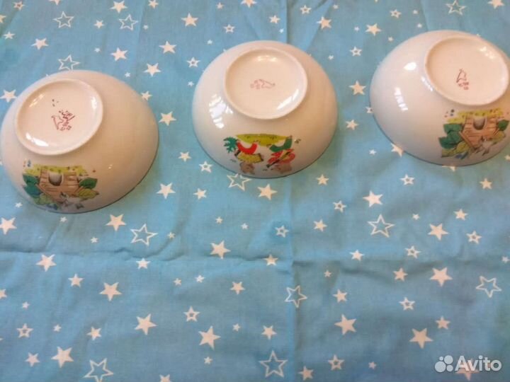 Писала три пары и две маленькие есть зелёные