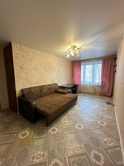 2-к. квартира, 47 м², 1/5 эт.