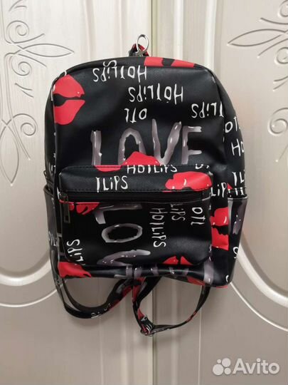 Рюкзаки новые