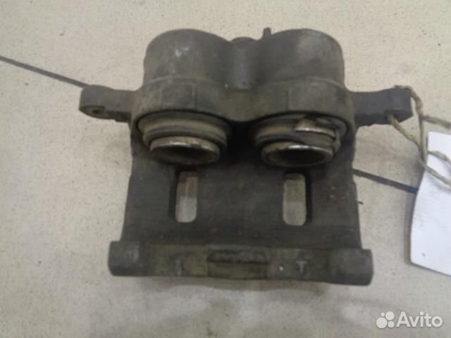 Суппорт передний правый Kia Sorento 2002-2009