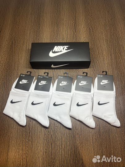 Кепка. Сумка. Носки