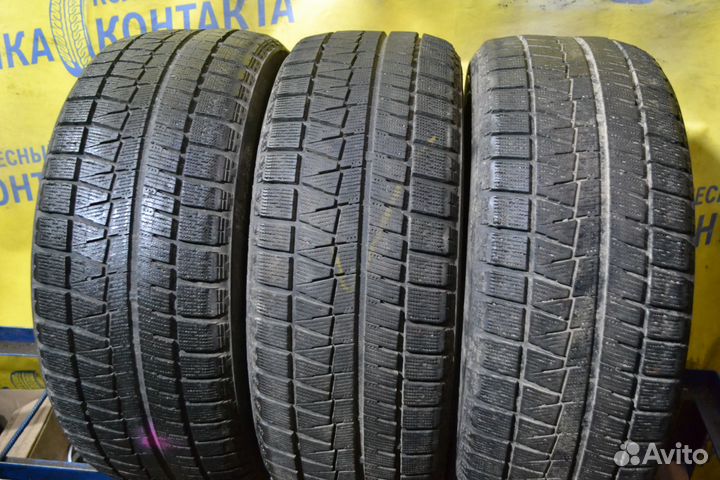 Bridgestone Blizzak Revo GZ 215/50 R17