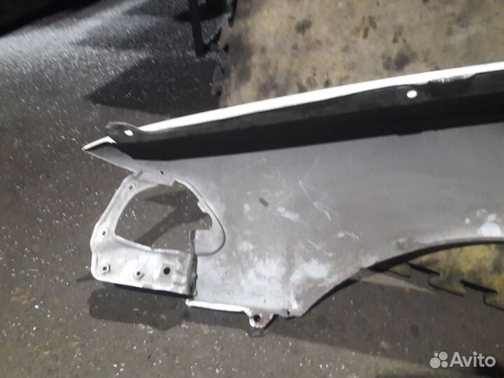 Крыло тойота марк 2 переднее правое 100 козов