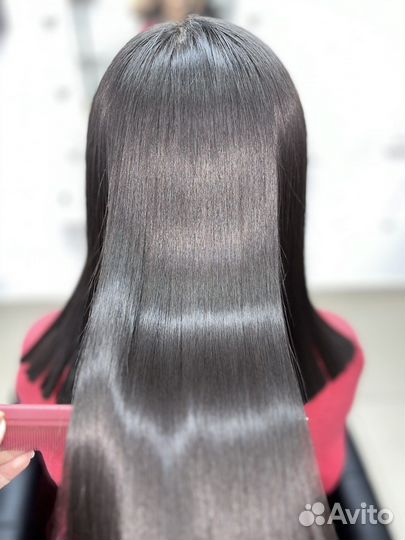 Кератиновое выпрямление волос