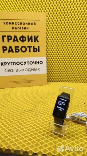 Часы Huawei Band 7