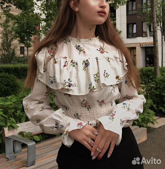 Женский топ в цветочек