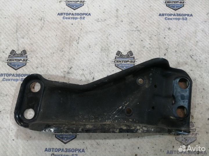 Кронштейн кпп Subaru Forester S11