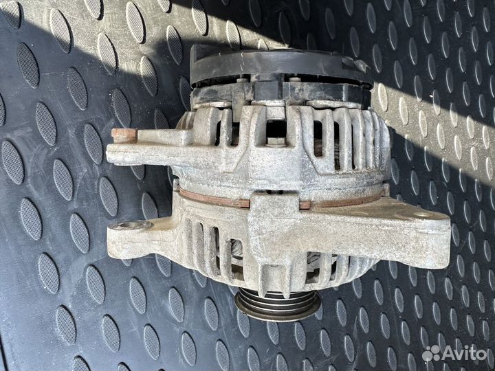 Генератор на toyota corolla 120