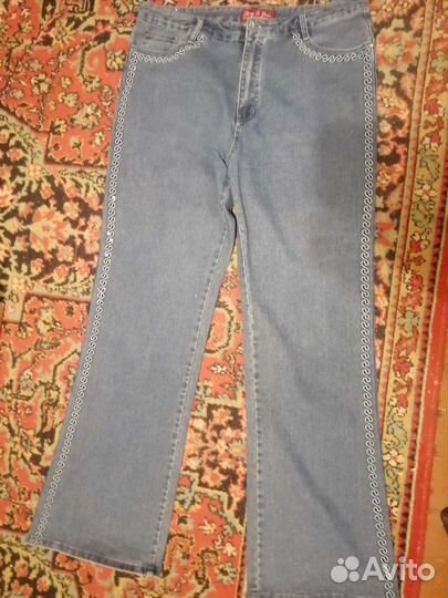 Джинсы женские