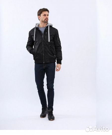Куртка 50 52 осень весна бомбер