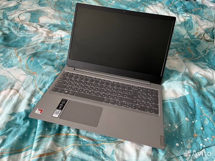 Продам новый ноутбук Lenovo 8ядерный мощный