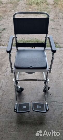 Кресло-каталка туалет