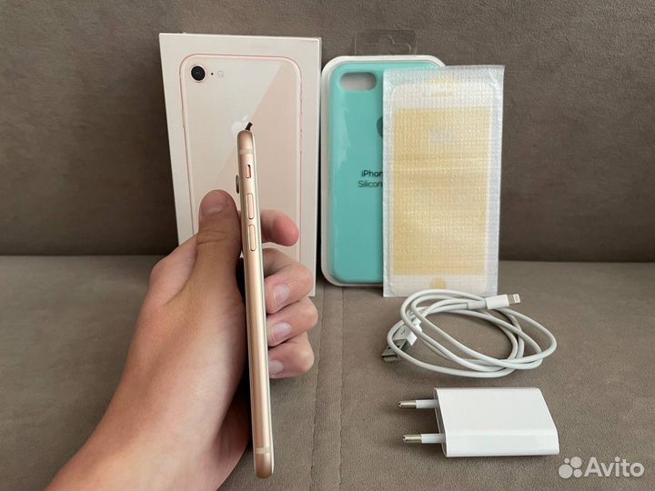 iPhone 8 Золотой
