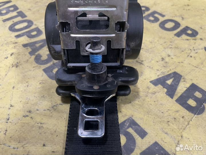 Ремень безопасности задний левый Ford Fusion