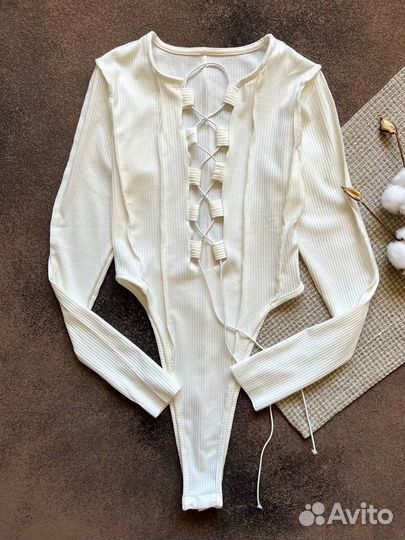 Боди со шнуровкой 44/46