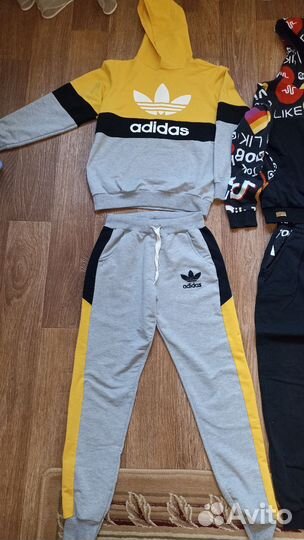 Спортивные костюмы 152