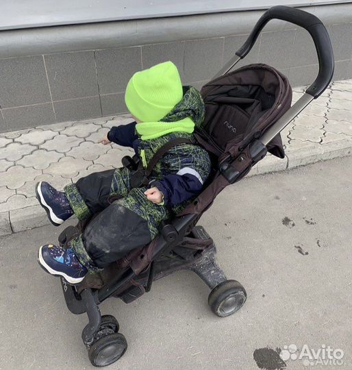 Прогулочная коляска