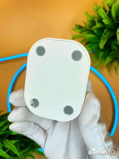 Беспроводная зарядка для AirPods