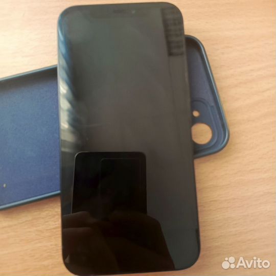iPhone 12, 64 ГБ
