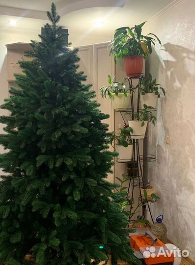 Искусственная елка литая 180 см Тюменскаяя