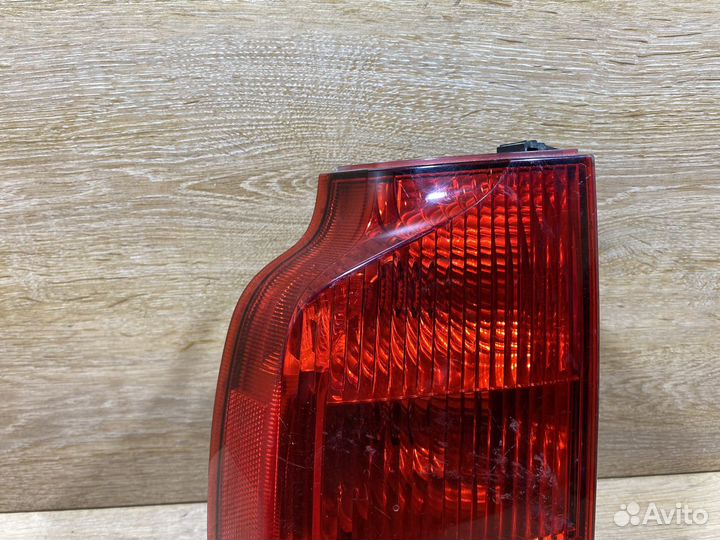 Фонарь задний левый Volvo XC70, V70 Арт. 110296