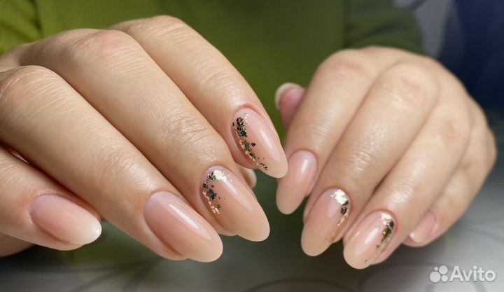 Маникюр и педикюр