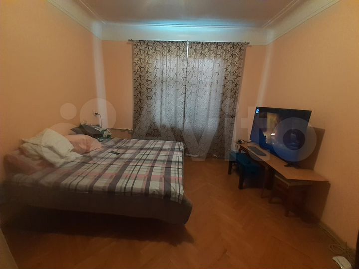 3-к. квартира, 71,4 м², 2/4 эт.