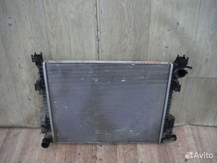 Радиатор охлаждения Renault Arkana 2019