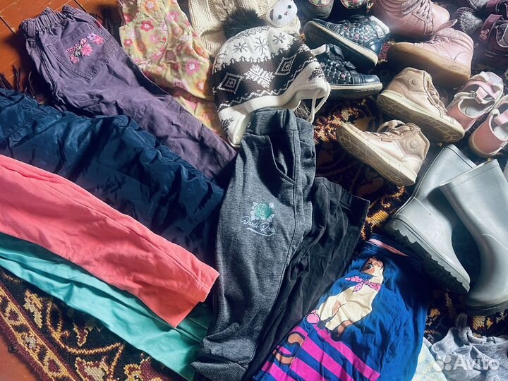 Вещи и обувь на девочку 2-3-4