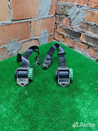 Ремень безопасности задний Skoda Octavia A5