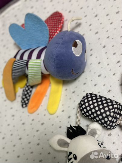 Развивающие игрушки фирменный tiny love
