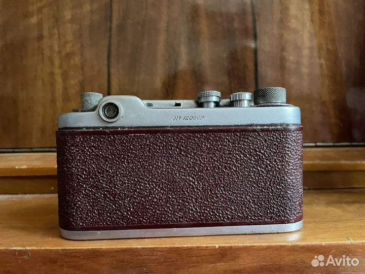 Фотоаппарат фэд-2 в бордовом корпусе