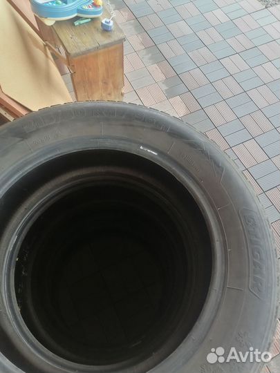 Winter Tact WT 90 215/60 R17 96H