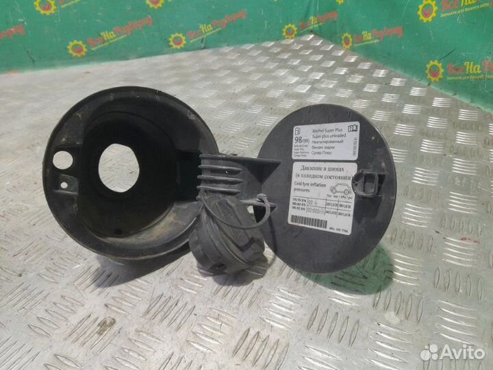 Лючок бензобака Volkswagen Polo седан 1.6