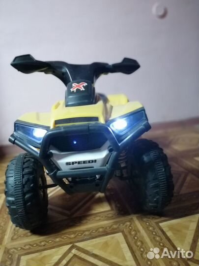 Продам автомобиль на аккумуляторе