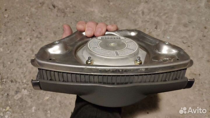 Подушка безопасности рулевая Chrysler Crossfire