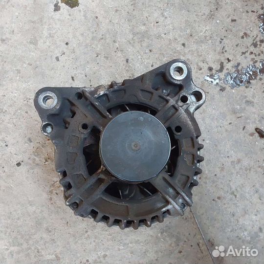 VW polo 5 sed 1.6 генератор