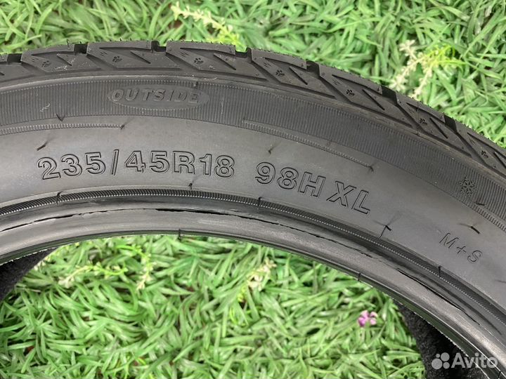 iLink Winter IL868 235/45 R18 98H