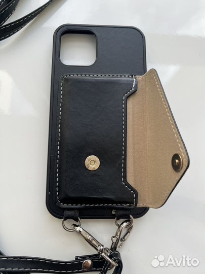 Чехол с карманом и ремешком iPhone 12 / 12 pro
