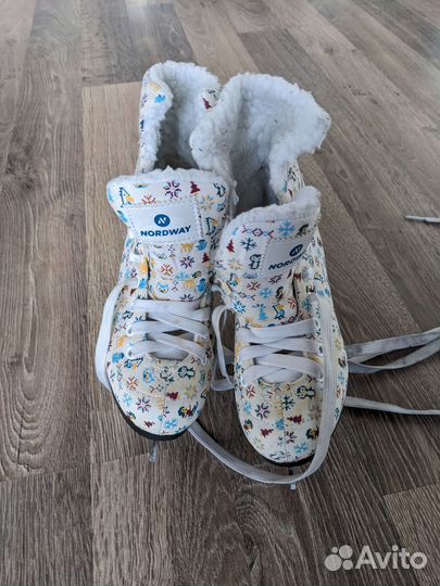 Коньки фигурные детские 30 размер