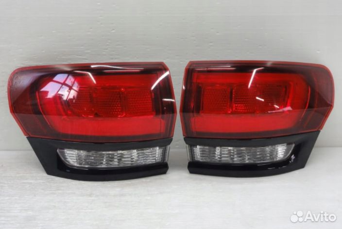 Фонарь задний Jeep Grand Cherokee Wk2 рест