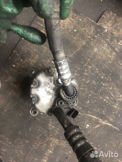 Компрессор кондиционера audi TT Audi A3 1J0820803F