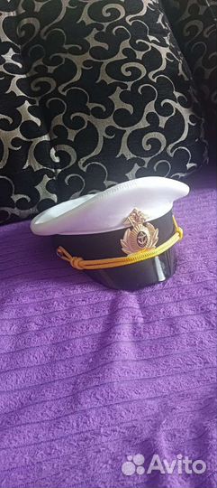 Фуражка офисная белая