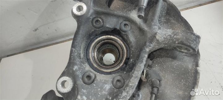 Кулак поворотный правый 8K0407258G 2.0 tfsi Audi